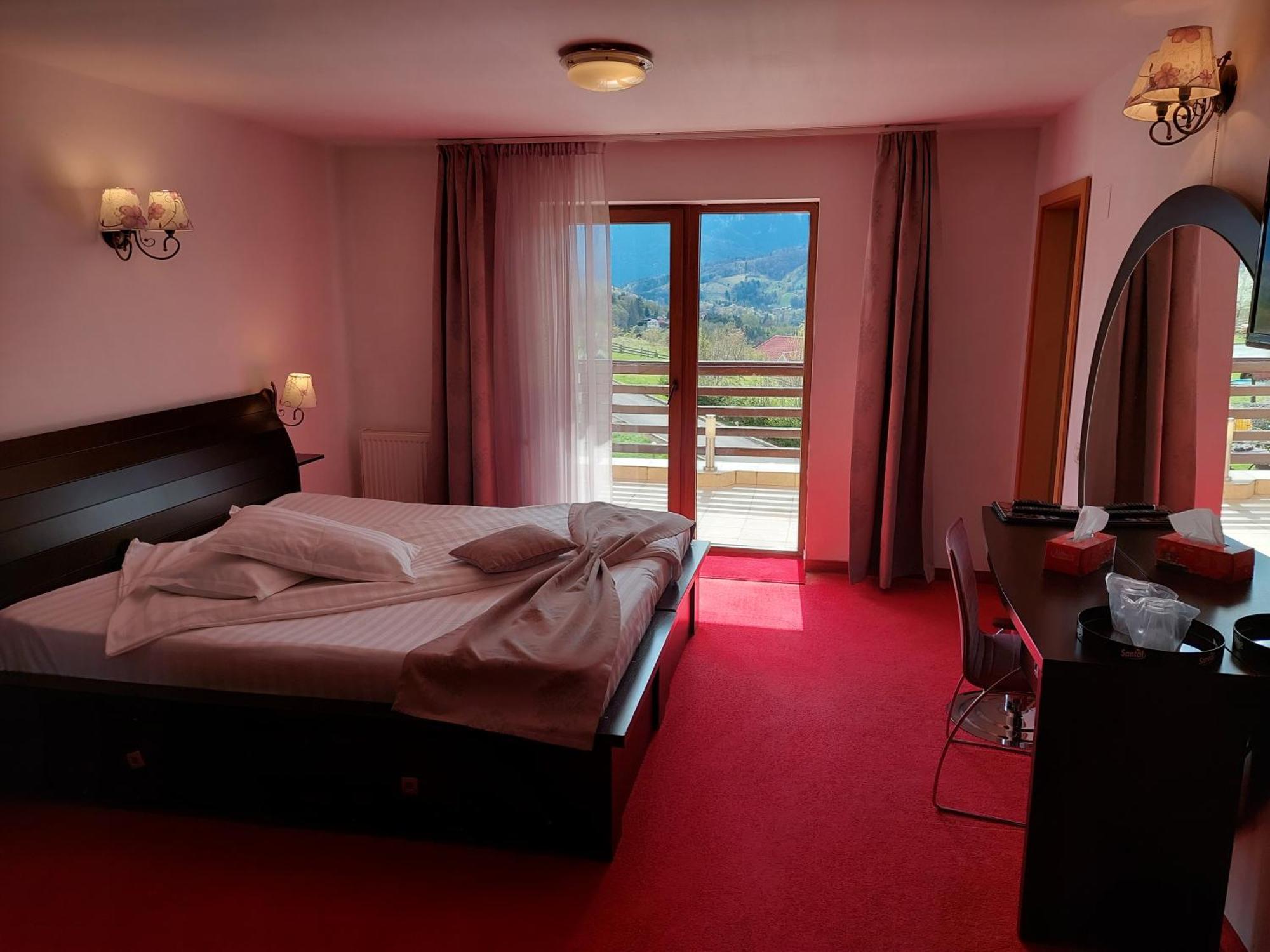 Pension Chalet Poiana Marului Ranch Exteriér fotografie